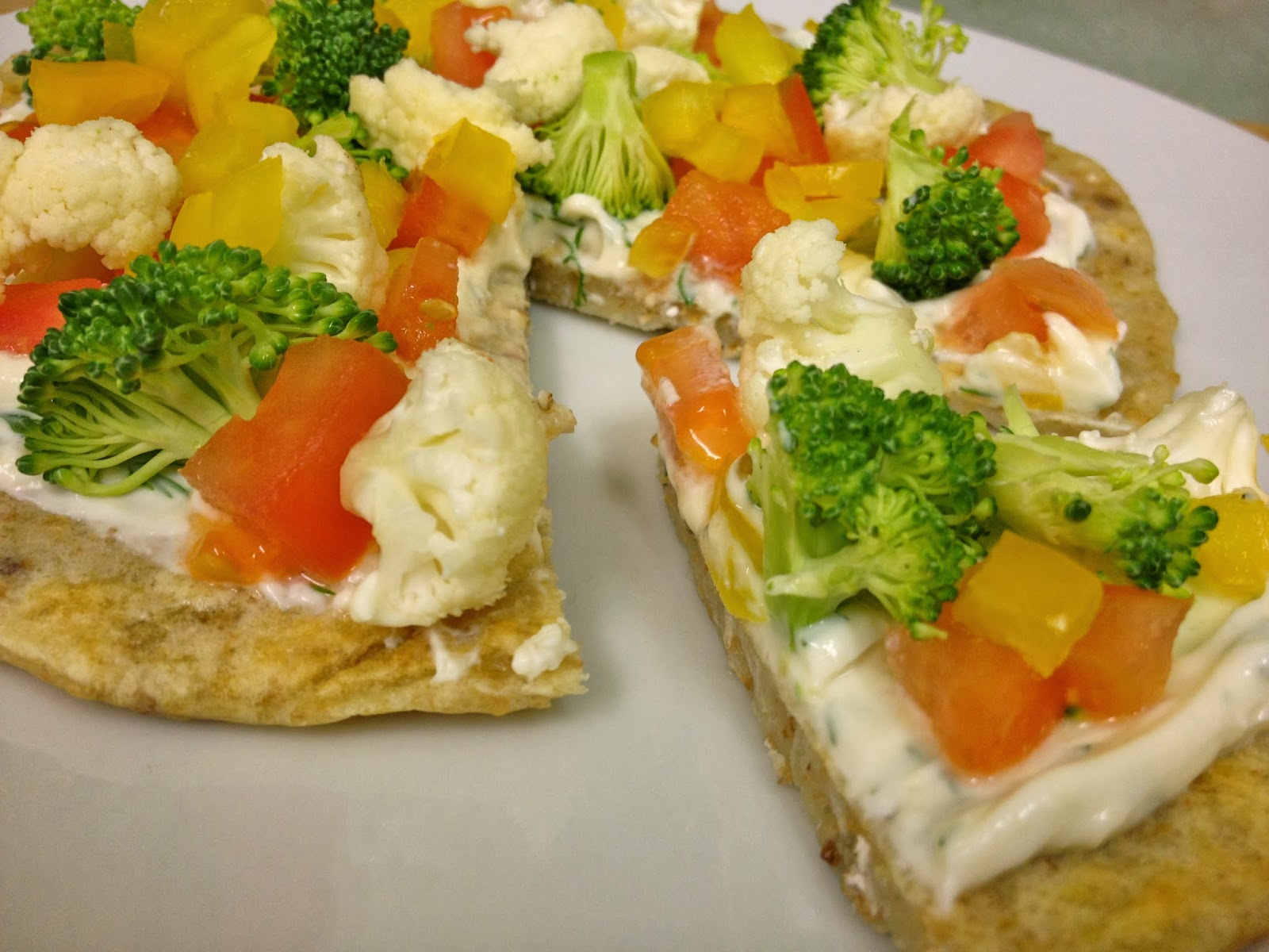 The Lifestyle Notebook Personal Sized Cold Veggie Pizza with Homemade