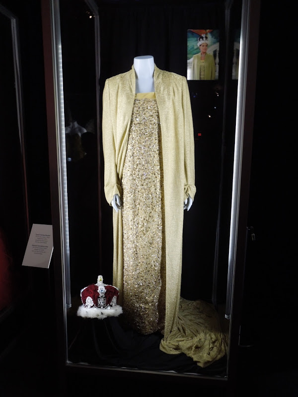 Julie Andrews Queen costume Princess Diaries 2