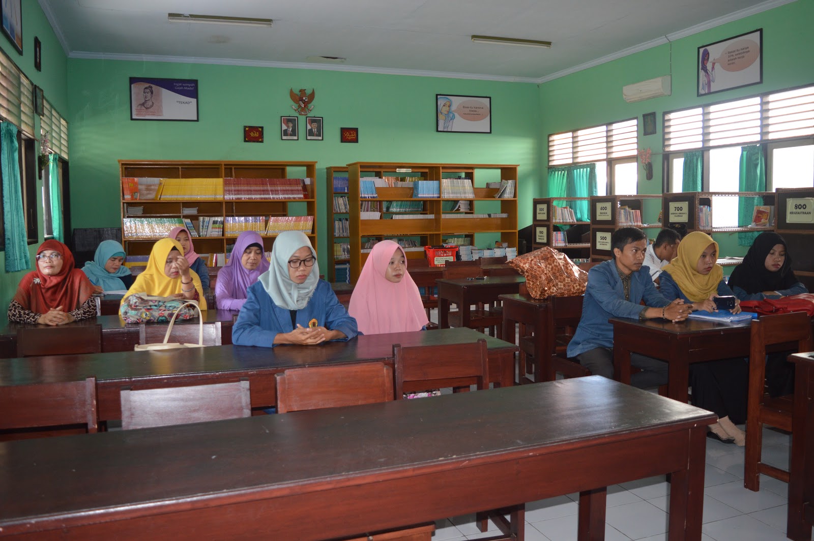 Galeri Pelepasan Mahasiswa PPL 2017 Universitas Mataram Bersama Guru