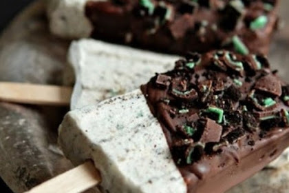 MINT CHOCOLATE CHEESECAKE POPSICLES #christmas 