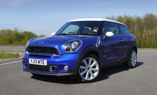 Mini Paceman Cooper SD front view