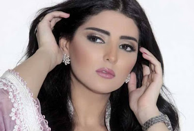 مريم سعيد اعلامية مغربية انخطبت من رجل اعمال امريكي مريم سعيد اعلامية مغربية انخطبت من رجل اعمال امريكي