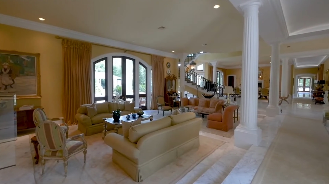 38 Interior Design Photos vs. 324 Buckingham Dr, Houston, TX Luxury Mansion Tour