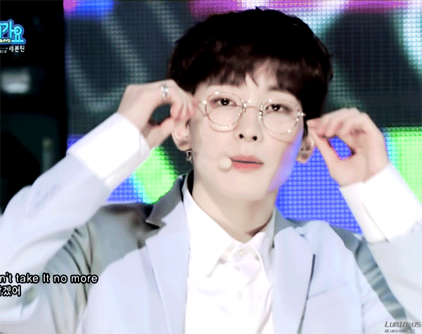 오늘자 하늘색 수트 세븐틴 원우 | 인스티즈