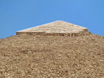 Limestone and mortar cap detail, which keeps Khafra taller than Khufu (Great Pyramids of Giza)