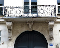 Balcon du 370 rue Saint-Honoré à Paris