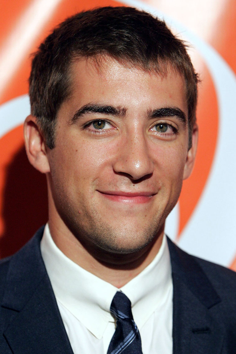 Se parece: Zadkiel Molina - Jonathan Togo - Jake Gyllenhaal.