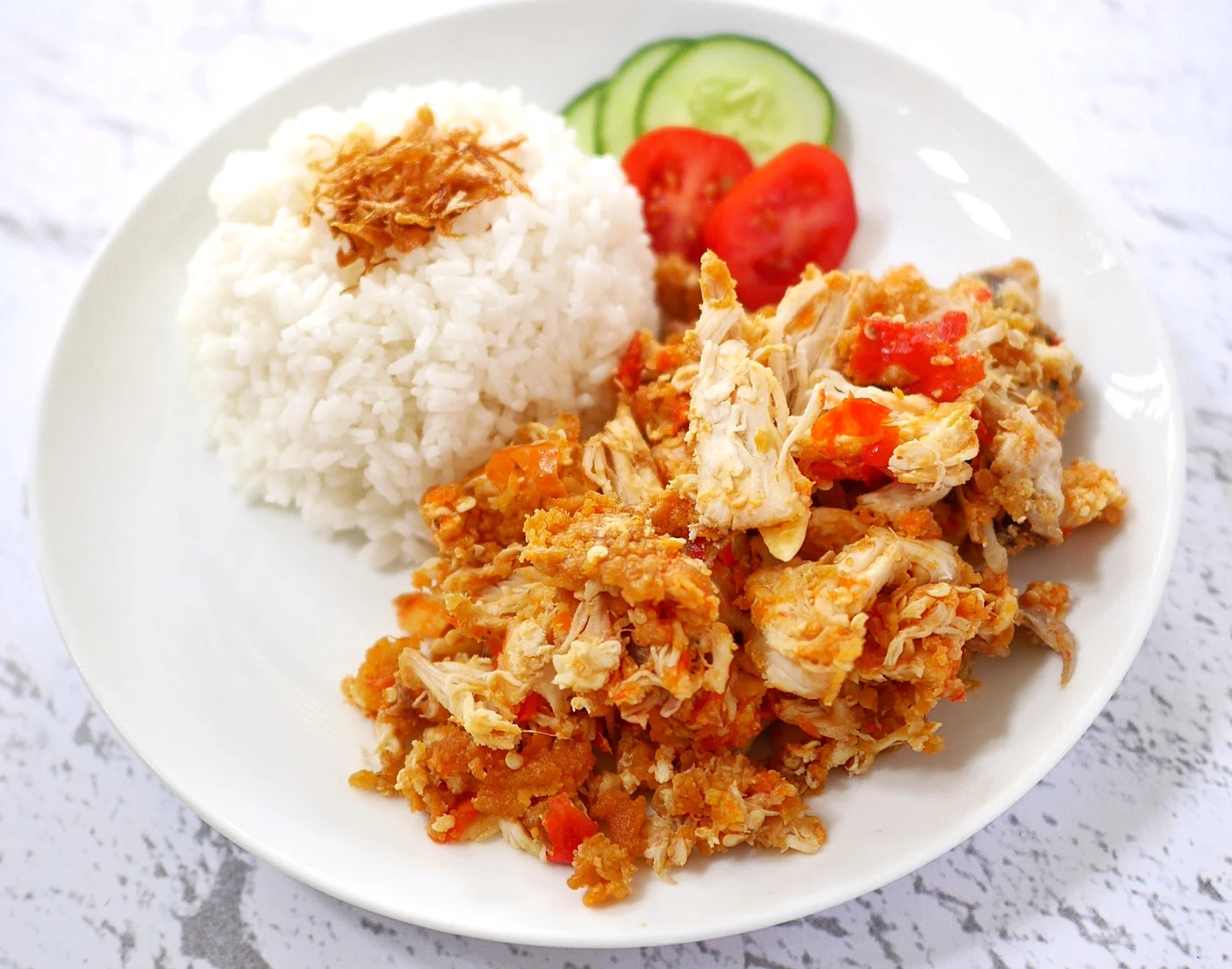 Resep Ayam Geprek: Cara Membuat Ayam Geprek yang Lezat dan Pedas