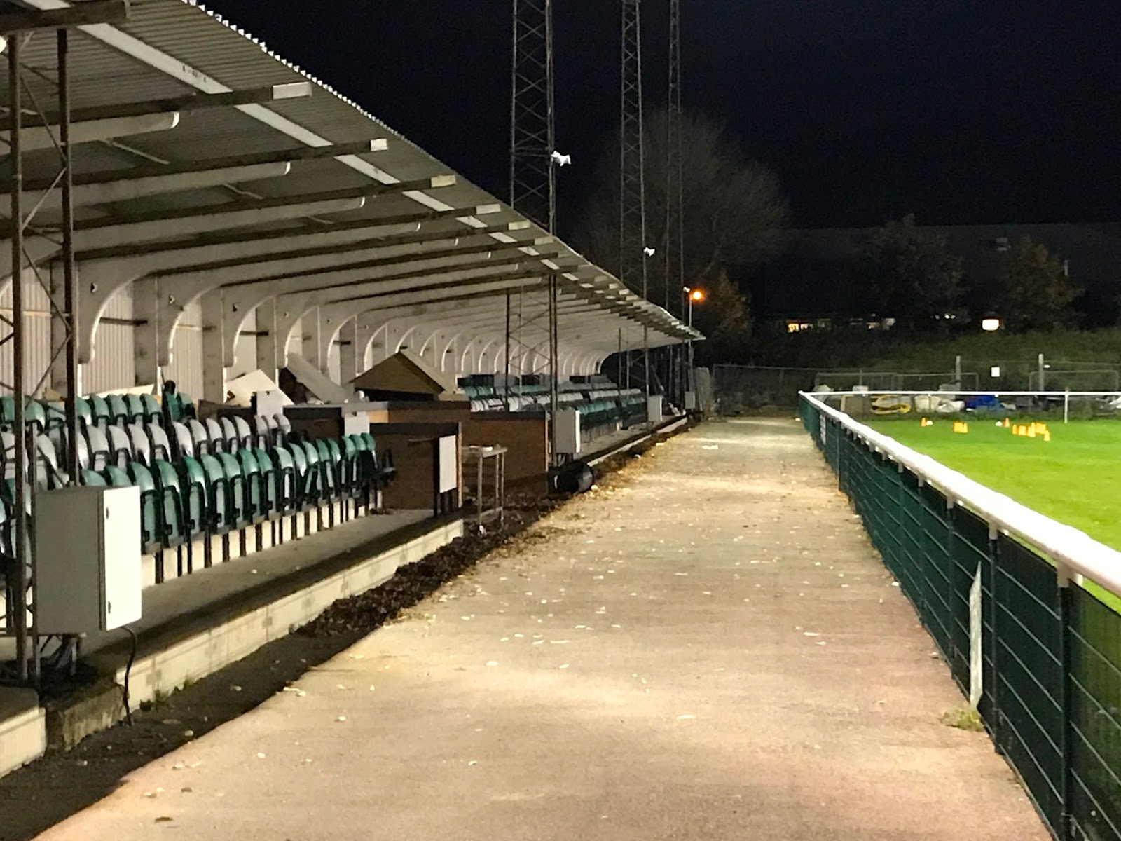 The Mowdog On The Road... BLETCHLEY PARK & BUCKINGHAM TOWN FC...