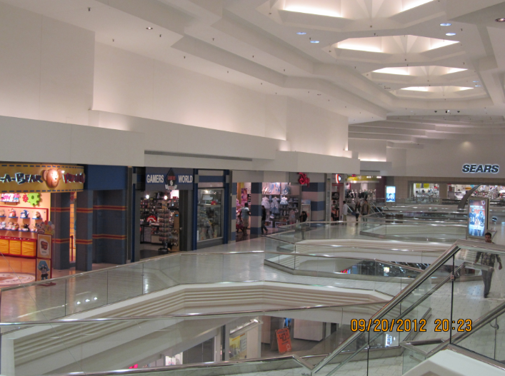 Trip to the Mall Woodfield Mall (Schaumburg, IL)