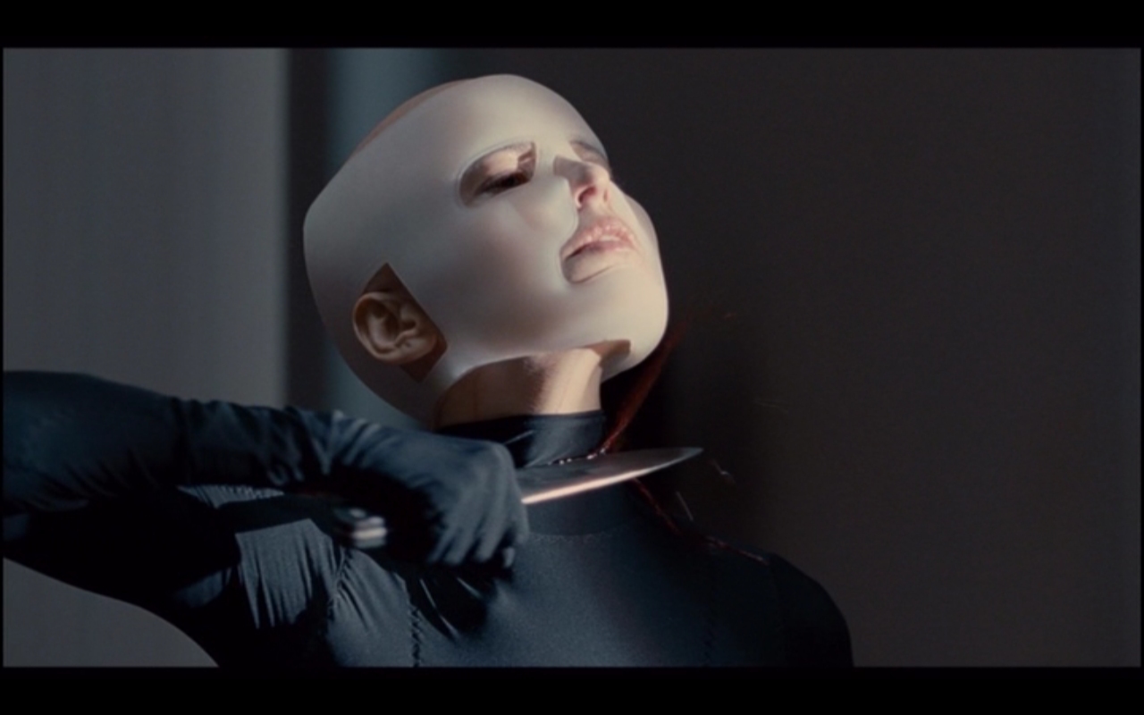 педро альмодовар кожа в которой я живу. кожа в которой я живу трейлер. кожа в которой я живу трейлер. кожа в которой я живу трейлер. кожа, в которой я живу испания, 2011.