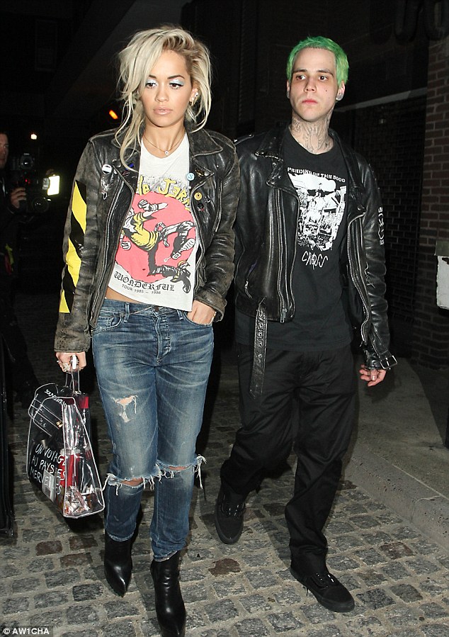Would u Rock? Rita Ora rocking a Vinyl 'Kelly' bag from Hermès Vintage