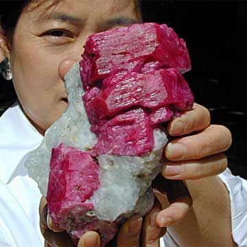 GEMAS DO BRASIL Como se formam as pedras preciosas?