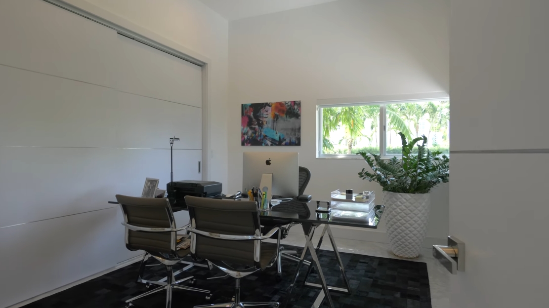 Tour 120 N Hibiscus Dr, Miami Beach FL vs. 40 Interior Design Photos
