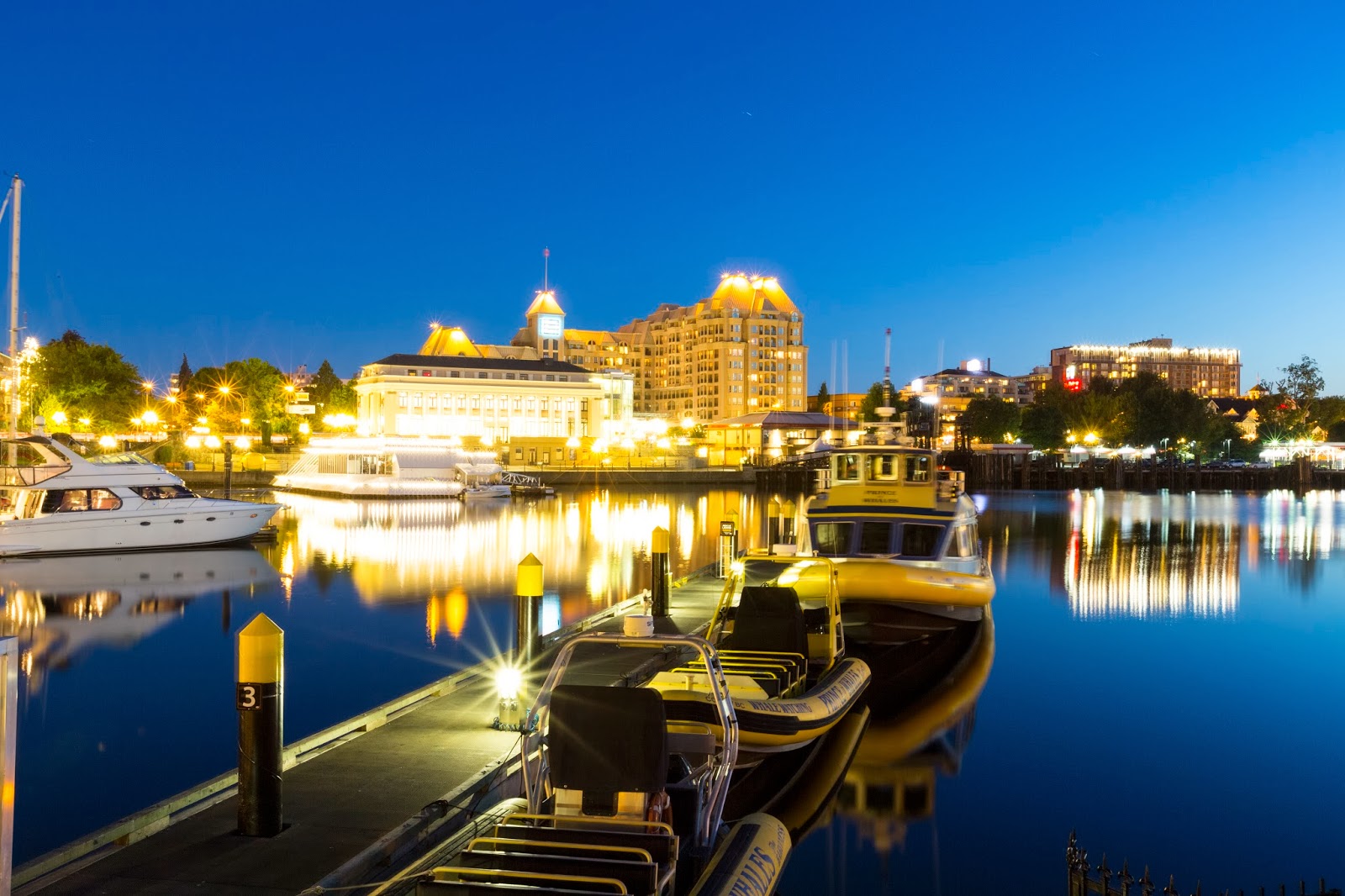 Naturetastic Blog Victoria at Night Victoria, BC (Part 7)