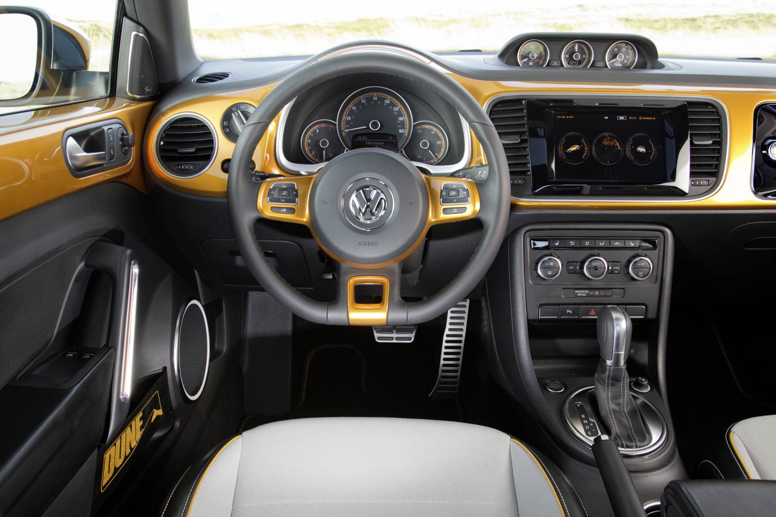 Volkswagen Beetle Dune 2015 - painel