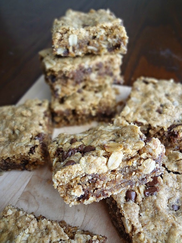 {Healthy} Peanut Butter Chocolate Chip Oat Bars {Healthy} Peanut Butter Chocolate Chip Oat Bars