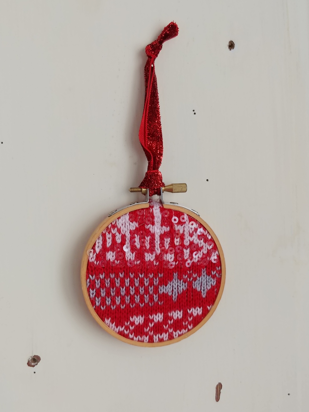 embroidery hoop ornaments