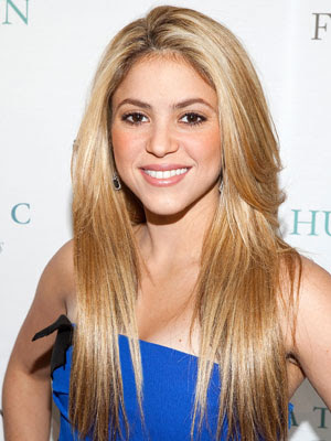 Annarella{RO}: Shakira: Hair Style 2011