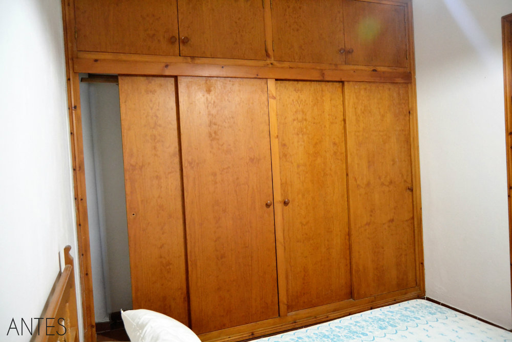 Home Staging, antes y después de un dormitorio pequeño, te cuento paso a paso como decorar y poner bonito un dormitorio de pequeñas dimensiones