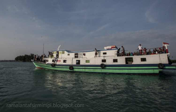 7+ Arti Mimpi Bepergian Rombongan Umroh Naik Bus