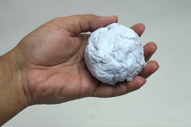 Membuat Alas Kandang Hamster dari Kertas Membuat Alas Kandang Hamster dari Kertas