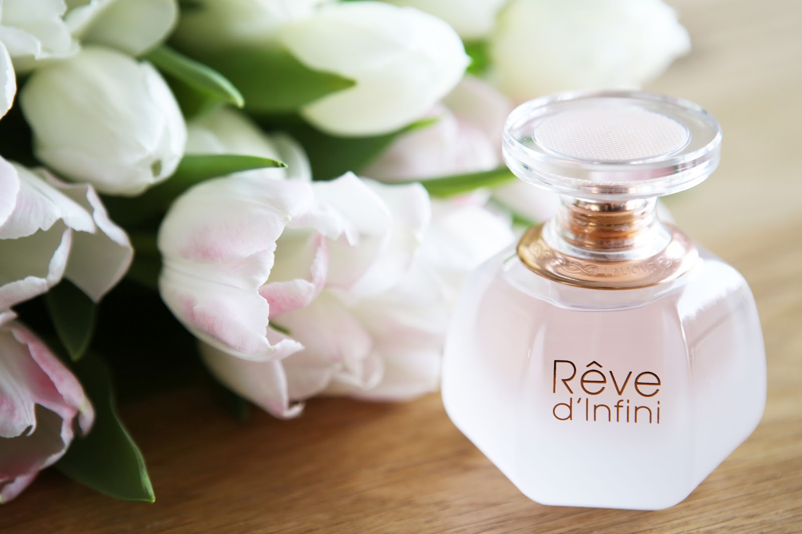 On Wedding Day Perfume And The Elegance Of Lalique Rêve D Infini This Leaves Me Constantly On The Hunt For A New Fragrance Especially My Wedding Day I D Like To Wear Scent Which Haven T Worn Before So Everytime