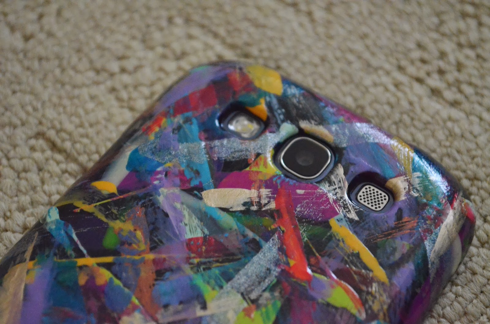 The Little Fashion Box DIY Phone Case Design Using Nail Polish