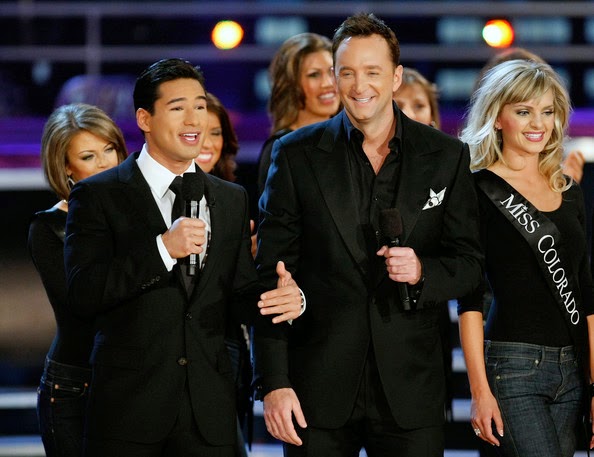 Oh My Ot Out Spotlight Consultant On The Tlc Reality Series Miss America Countdown To Crown And Isted Mario Lopez During Live Pageant Telecast Kelly Was Picked
