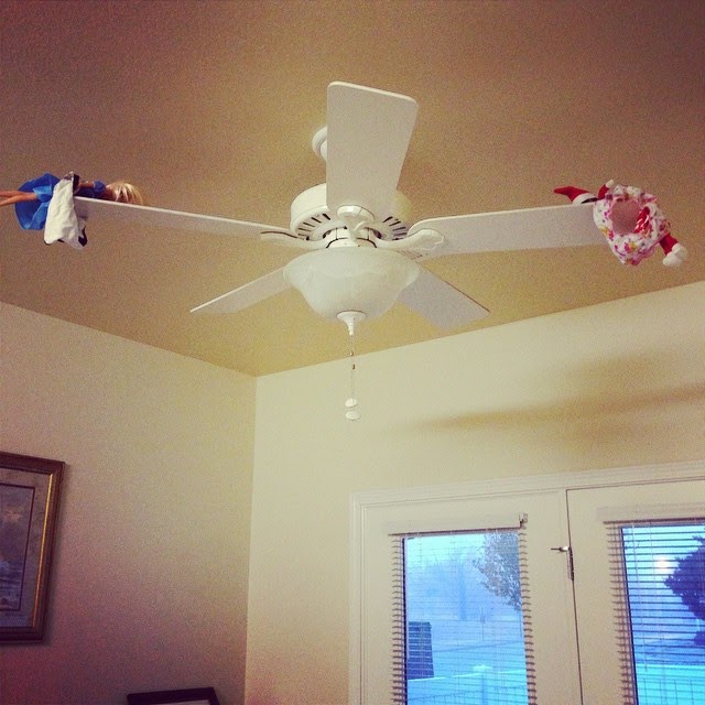 Airing My Laundry, One Post At A Time...: Am I Doing Elf On The Shelf ...
