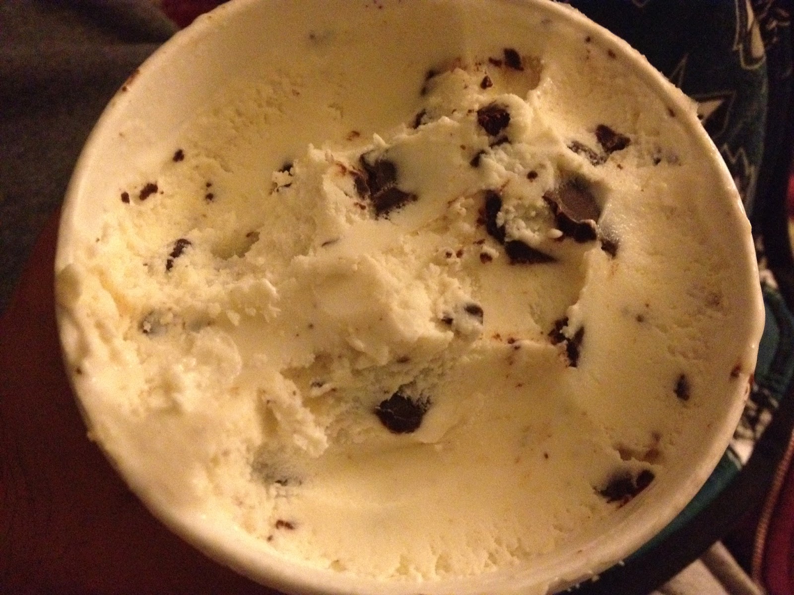 food and ice cream recipes READER REVIEW Arjun's Review of Graeter's Vanilla Chocolate Chip