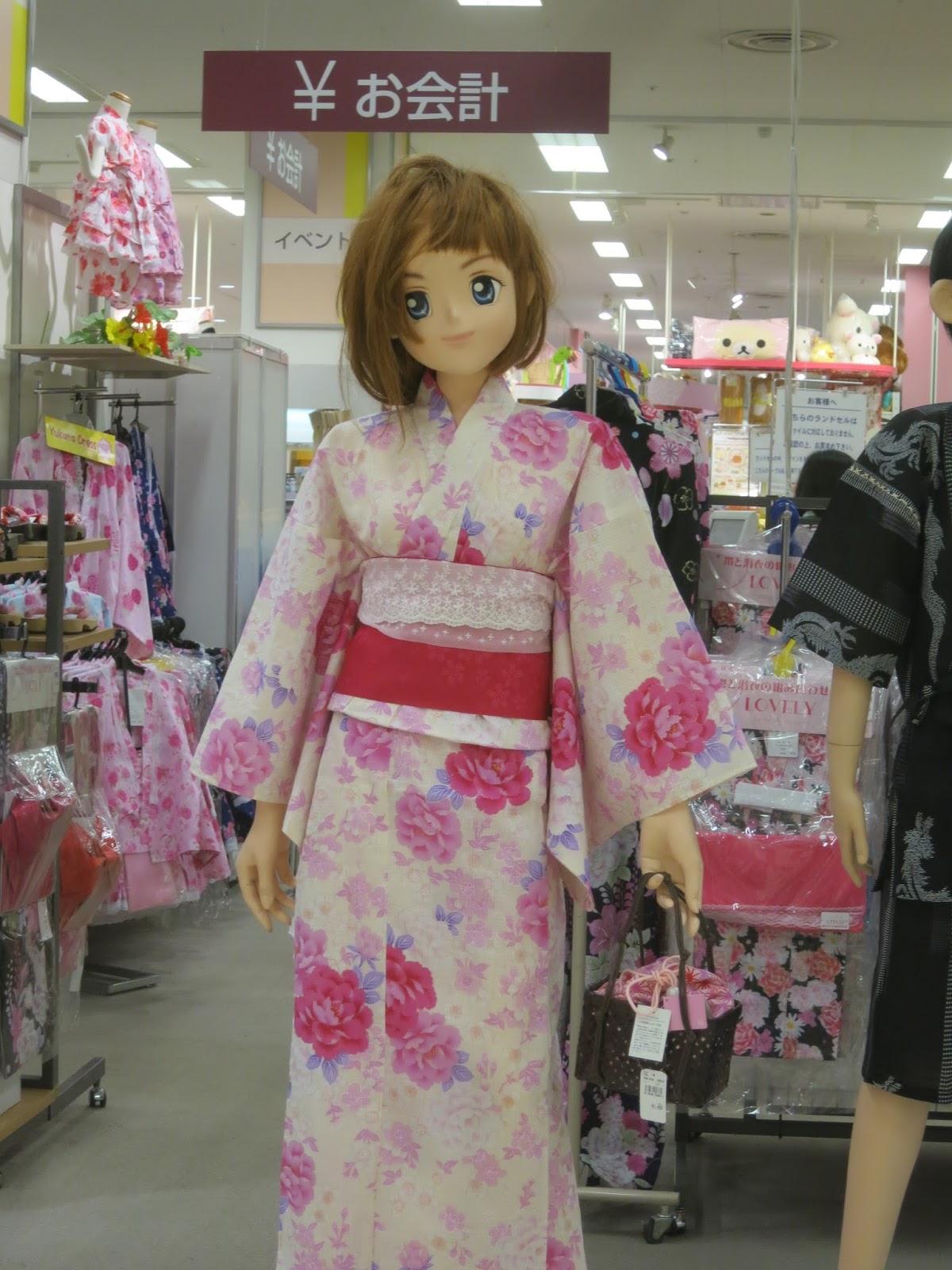 The not so extraordinary life of Jonas in Sapporo Anime Style Mannequins