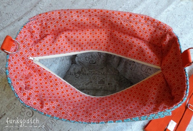 Bolso-mochila para la canastilla del bebé personalizado y handamade