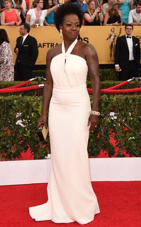 Viola Davis in a white Max Mara dress at the SAG Awards 2015