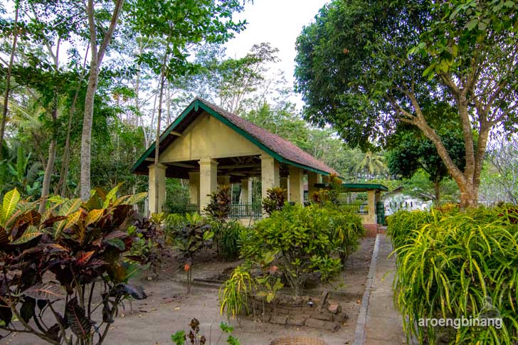 makam aroeng binang kebejen kebumen