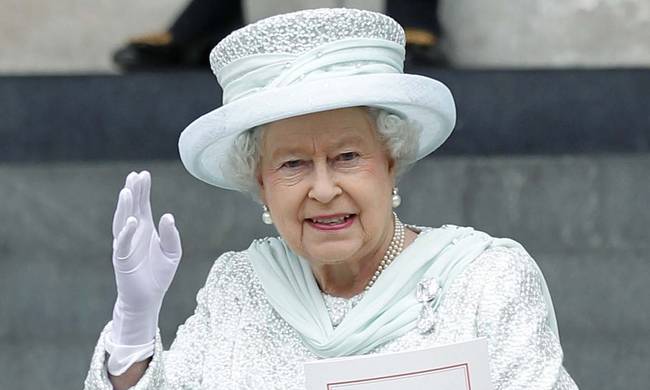 Daily Mail: Τζιχαντιστές σχεδίαζαν να σκοτώσουν τη Βασίλισσα Ελισάβετ!