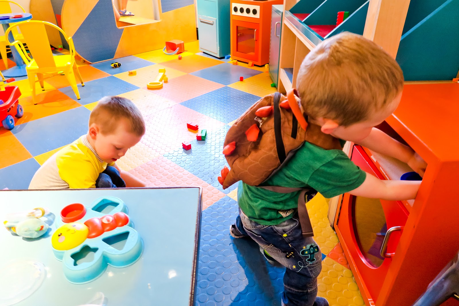 Family road trip, road trip with toddlers, eurotunnel road trip, eurotunnel, taking kids to france, things to do in france with toddlers, nausicaa, boulogne see mer,