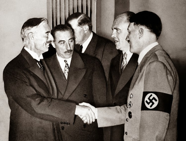 The Munich Pact Munich Hitler Chamberlain Czechoslovakia Sudetenland worldwartwo.filminspector.com
