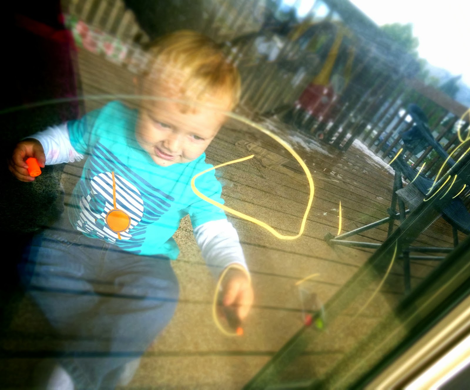 A Mom Knows Mess Expo Neon Window Markers