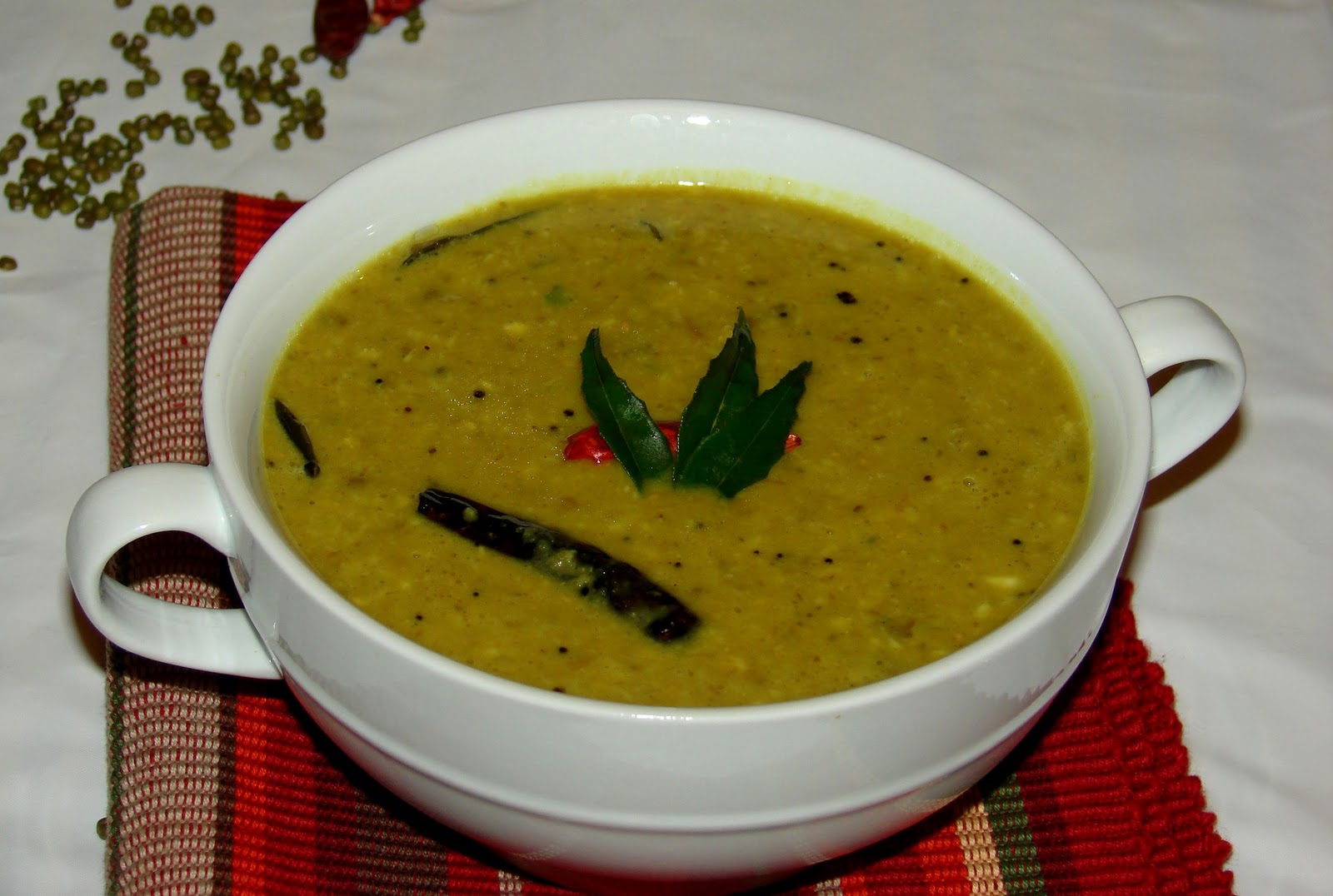 Parippu Curry ( Green Gram Curry)