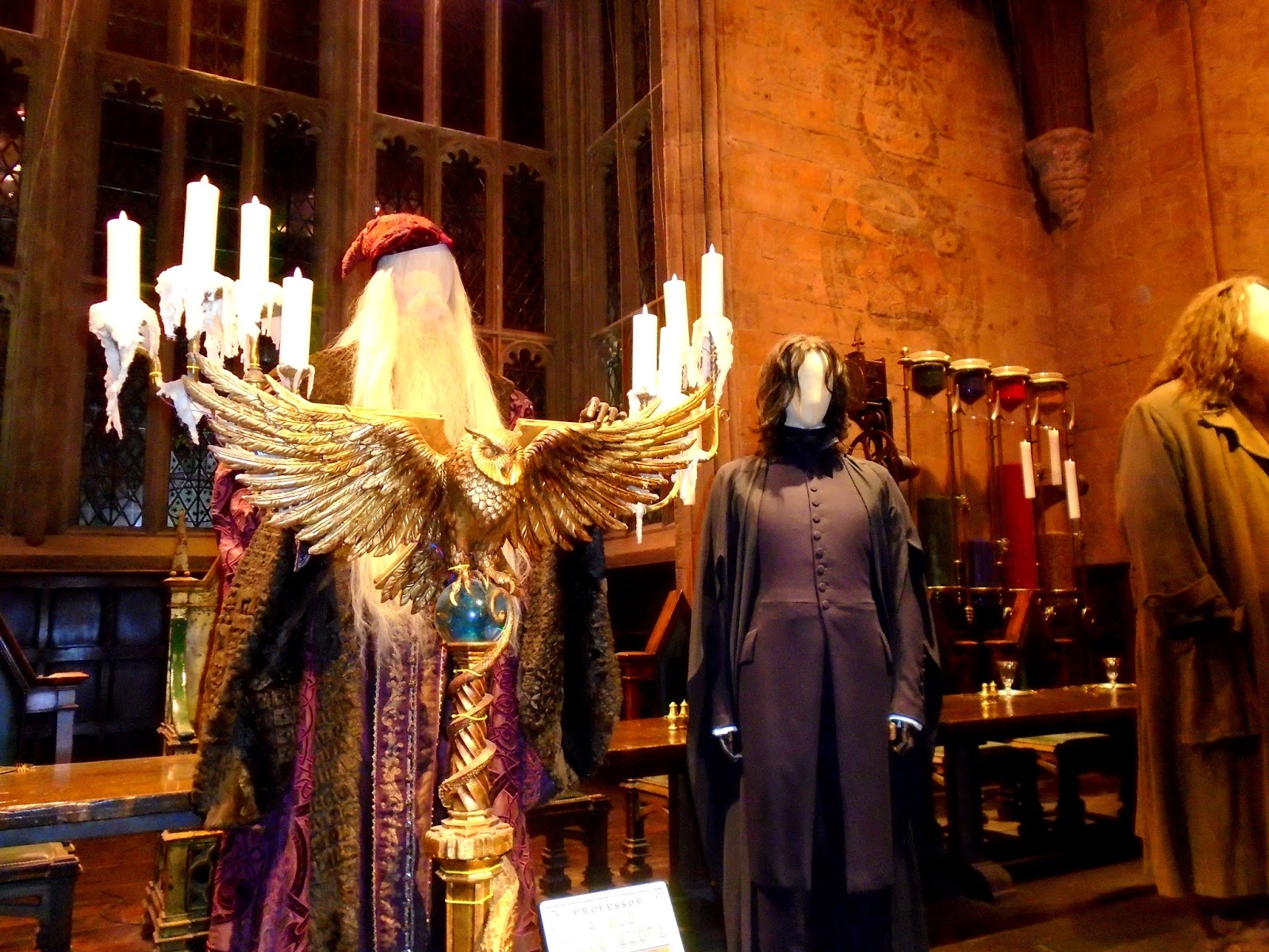 Hogwarts Staff Table