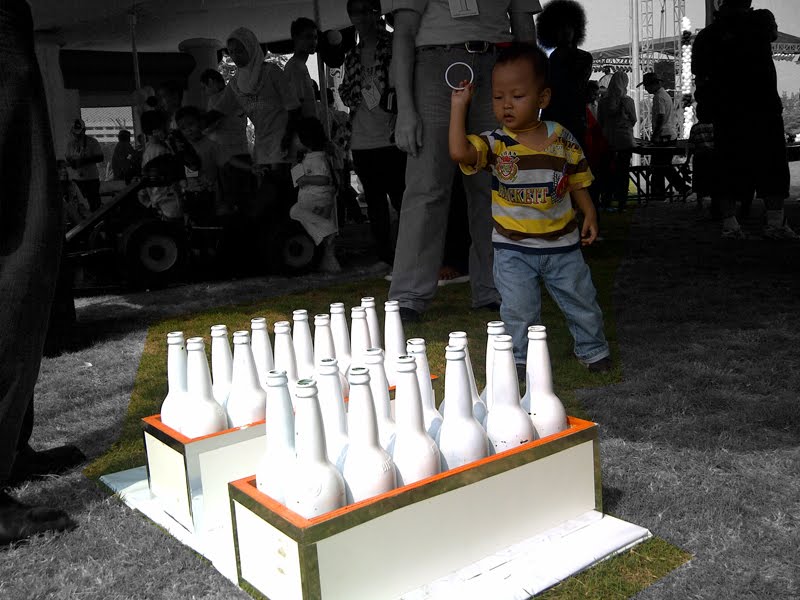 Info Populer Game Lempar Gelang Ke Botol, Paling Trend!