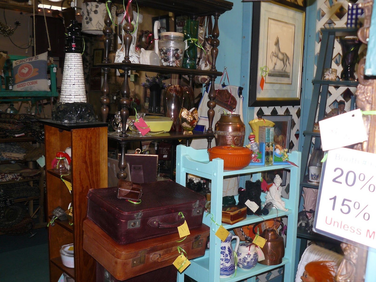 SCRANBERRY COOP Scranberry Coop Antique and Vintage Store, Shopping