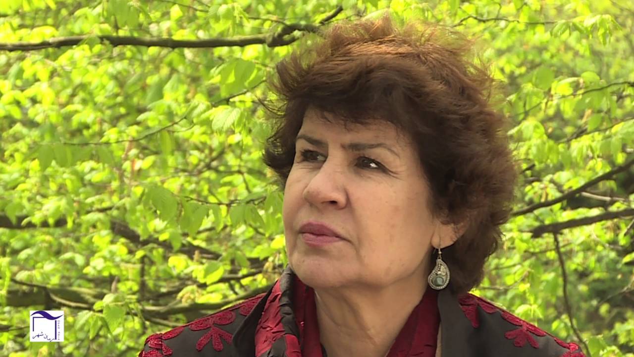Таджикская поэтесса гулрухсор. Сафиева Таджикистан. Поэтесса Сафиева. Моҳрухсор Сафиева. Таджикская поэтесса.