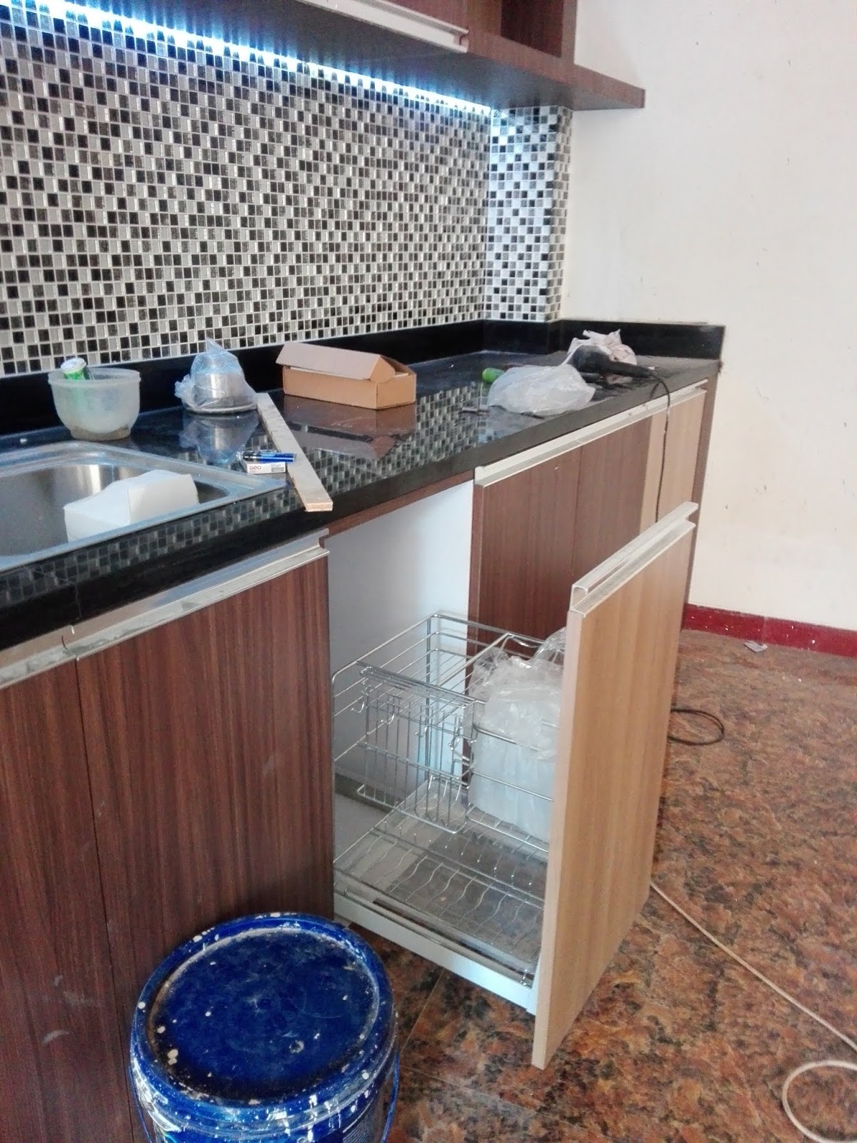 Desain kitchen  set  minimalis