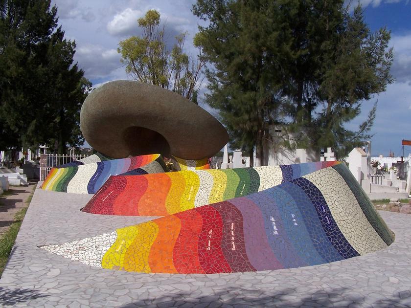 TUMBAS, MOMIAS Y CALACAS DOLORES (Tumba de José Alfredo Jiménez)