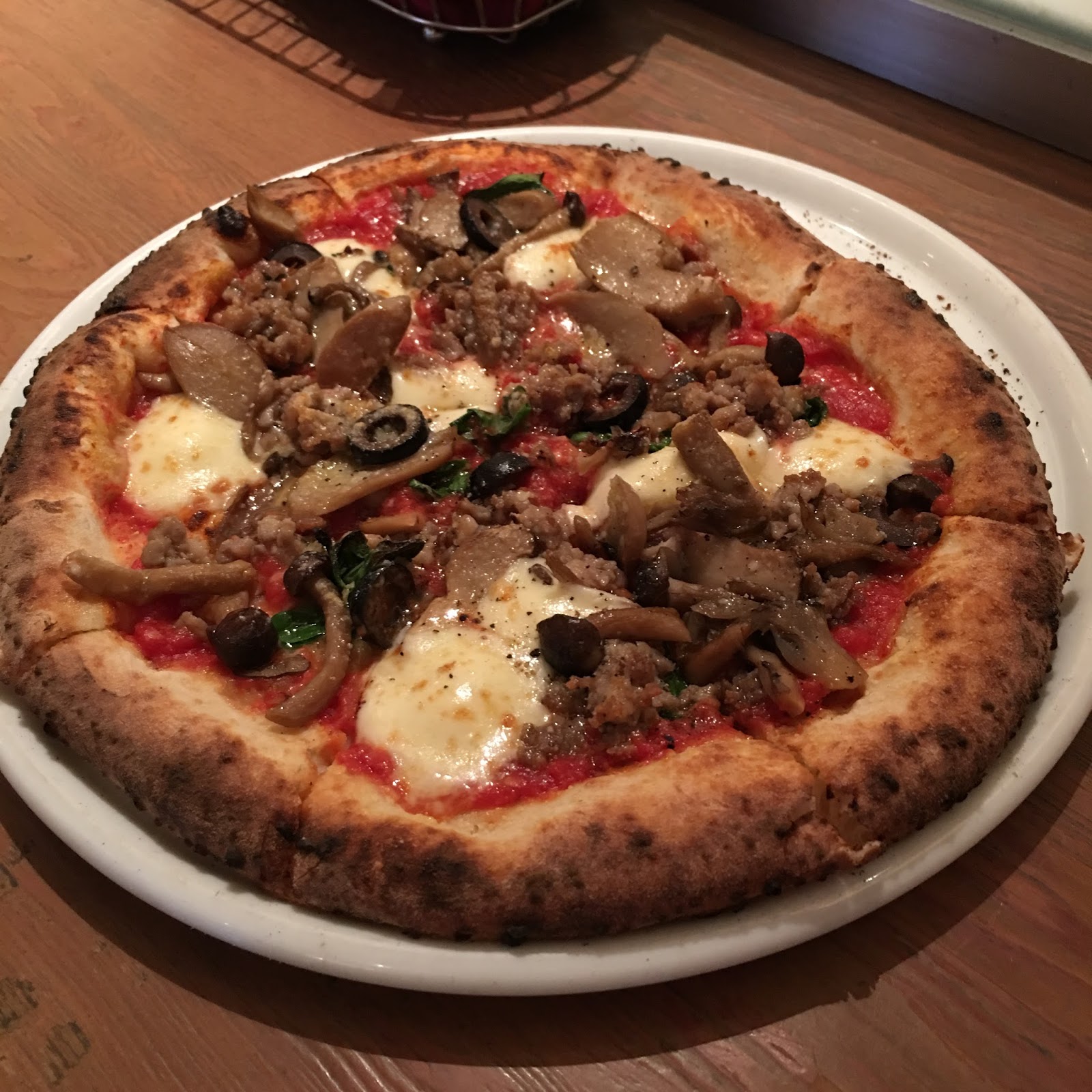 TASTE OF HAWAII PIZZA IN TOKYO JAPAN