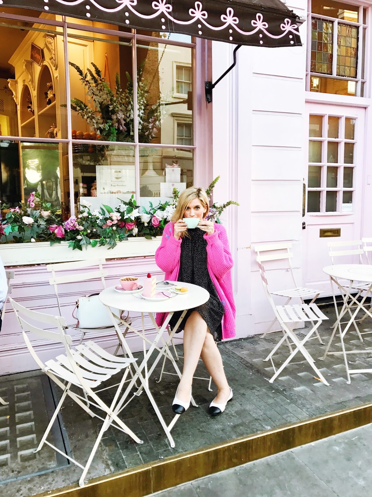 Bijuleni - 7 Instagram Perfect Brunch and Coffee Spots in London - Peggy Porschen Cakes