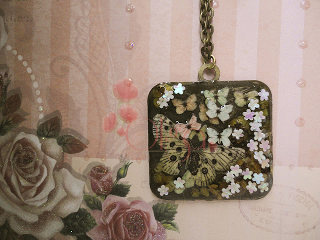 colgante para el dia de la madre flores y mariposas. mother´s day necklace flowers butterflies