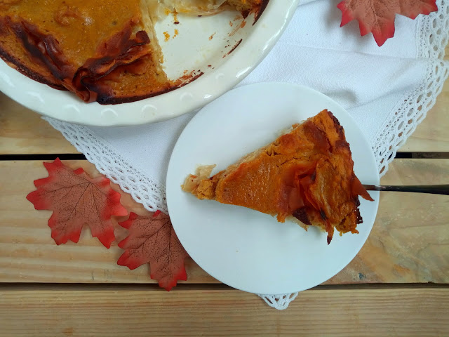 Pumpkin spice ruffled milk pie. Tarta de calabaza especiada y masa filo. Canela, especias, postre, merienda, fácil, rápido, otoño, con horno. Cuca
